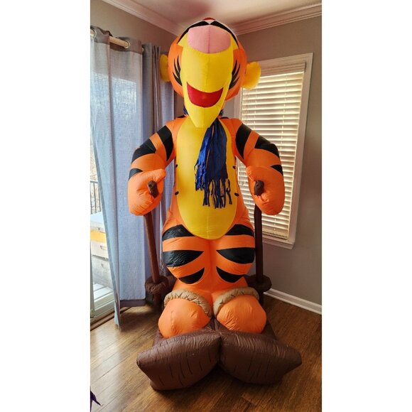 Disney Winnie the Pooh Tigger 7.5' Jumbo Christmas Inflatable Blow Up Decoration - Picture 1 of 8